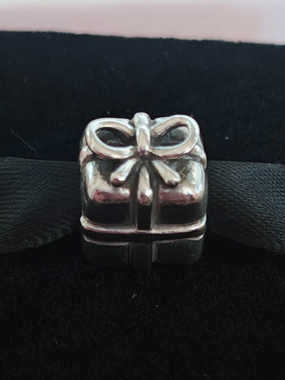 Authentic Pandora Retired Sterling Silver Gift or Present Charm - 790300 - Picture 3 of 10